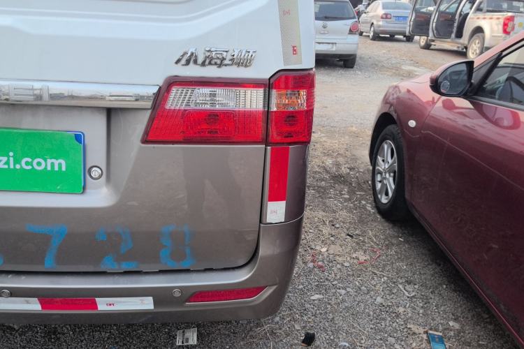 Used Jinbei Hiace X30 2021 1.5L Comfort Model Base Version (No Air Conditioning) Van China VI Standard SWC15M