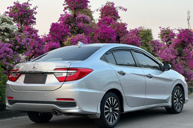 Used Honda Crider 2013 1.8L automatic comfort version