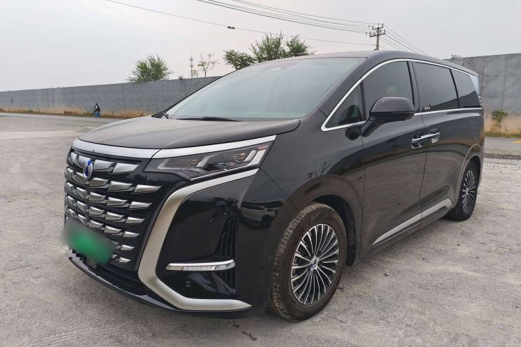 Used Denza D9 2022 DM-i 970 Four-Wheel Drive Flagship Model
