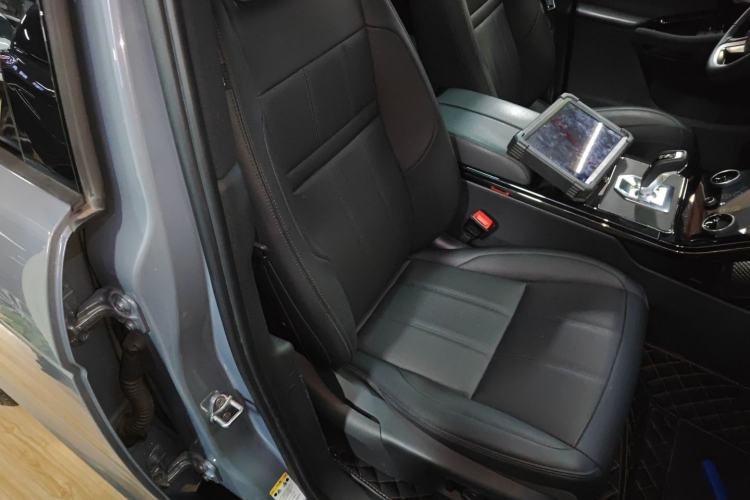 Used Land Rover Range Rover Evoque 2021 Range Rover Velar 249 PS R-Dynamic S Performance Edition
