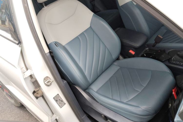 Used Volkswagen Tharu 2024 300TSI Two-Wheel-Drive Moon Luxury Edition