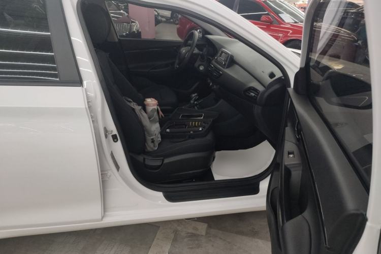 Used Hyundai Celesta 2018 1.6L Automatic GL Enjoyment Edition China VI compliant
