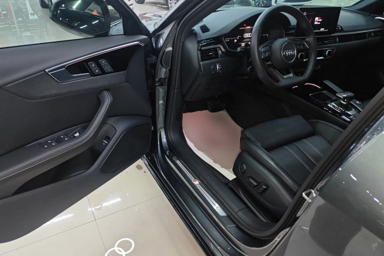 Used Audi A4L 2023 40 TFSI Luxury Dynamic Model
