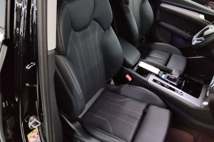 Used Audi Q5L 2025 quattro 45th Anniversary Edition 40 TFSI Sporty and Dynamic Model
