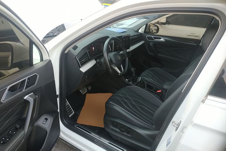 Used Volkswagen Tiguan L 2023 Restyled 330TSI Automatic Two-Wheel Drive R-Line Enhanced Comfort Version