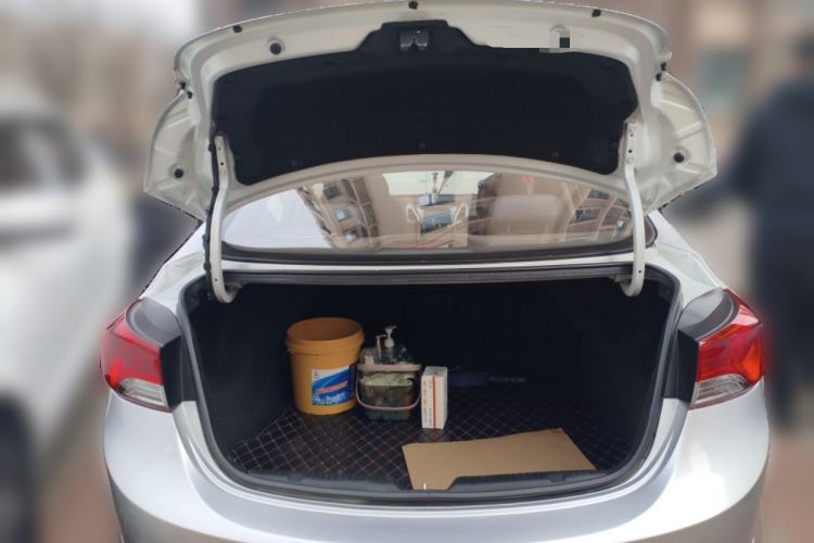 Used Hyundai Elantra (5th Generation / Langdong) 2015 1.8L Automatic Prestige Model
