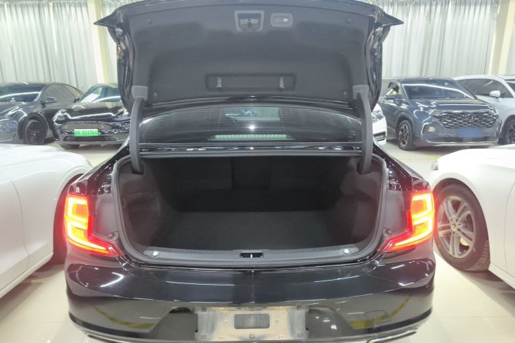 Used Volvo S90 2019 T5 Zhiyuan Edition
