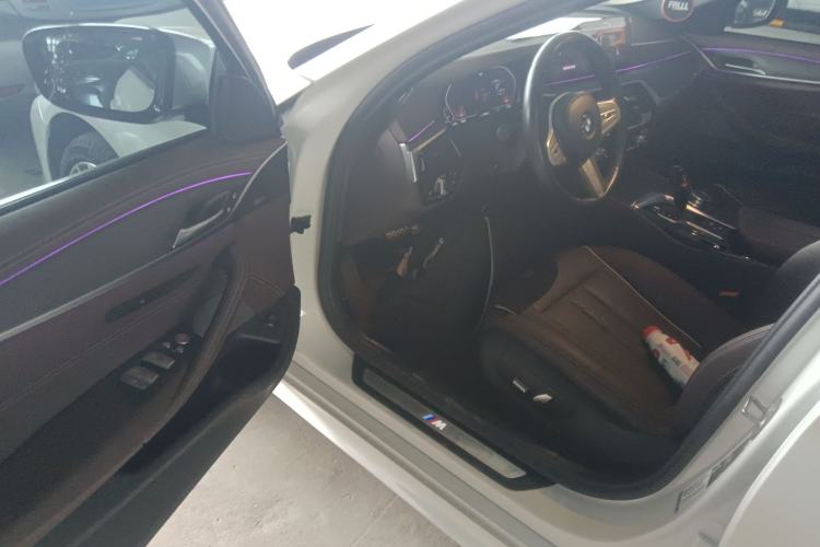 Used BMW 5 Series 2022 Second Facelift 530Li Leading Edition M Sport Package