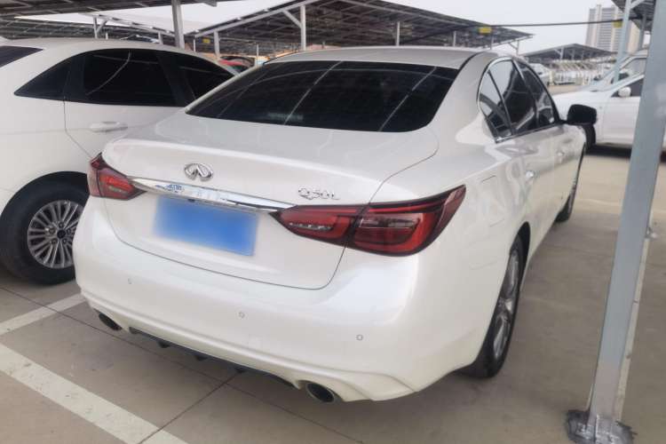 Used Infiniti Q50L 2018 2.0T Enjoyment Version China V Standard
