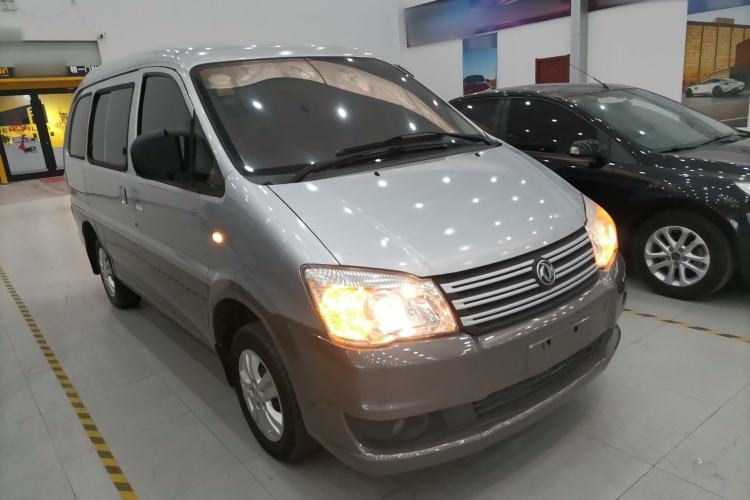 Used FORTHING Lingzhi 2015 M3 1.6L 7-Seater Standard Model
