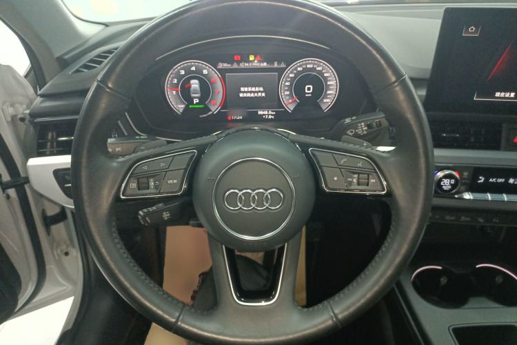 Used Audi A4L 2020 40 TFSI Luxury Dynamic Model
