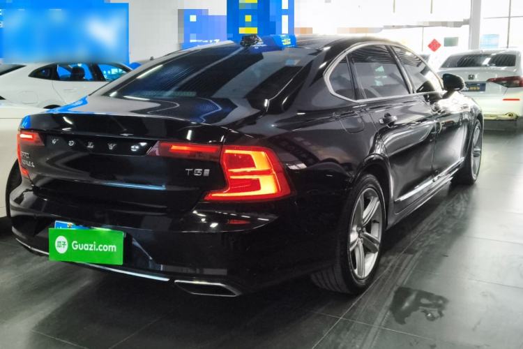 Used Volvo S90 2019 T5 Zhiyi Edition
