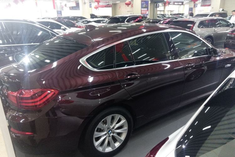 Used BMW 5 Series GT 2015 528i Leading Model
