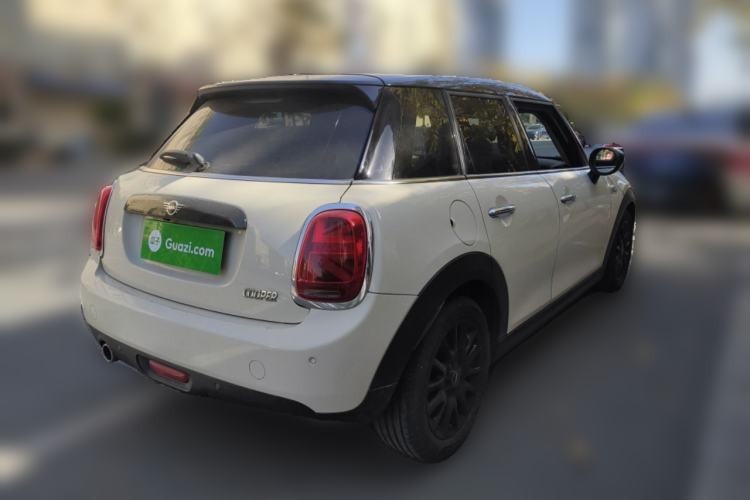 Used  MINI 2019 1.5T COOPER Classic Edition Five-Door Version
