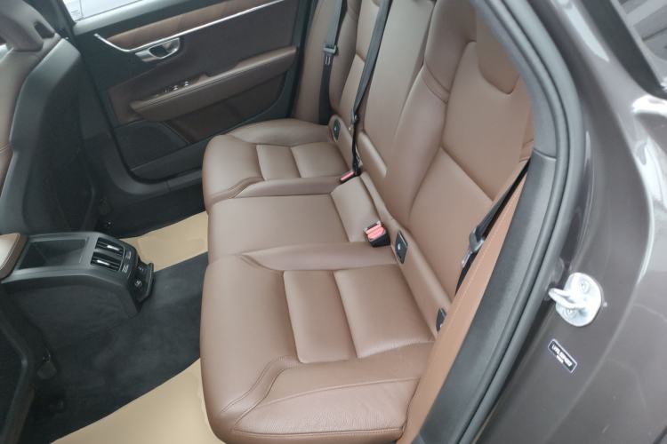 Used Volvo S90 2024 B5 Zhiyi Luxury Edition