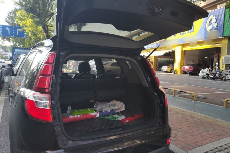 Used Geely Auto GX7 2015 Sports Edition 2.0L Automatic Prestige Model
