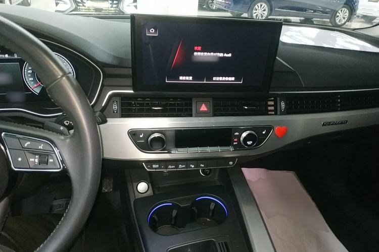 Used Audi A4L 2020 40 TFSI quattro Luxury Dynamic Model
