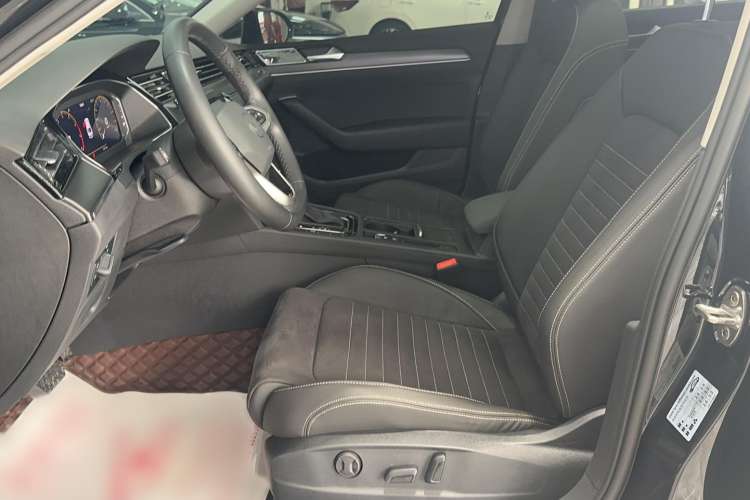 Used Volkswagen Magotan 2020 330TSI DSG Luxury Edition
