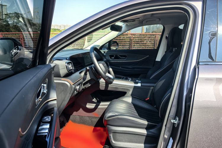 Used Chery Tiggo 9 2023 2.0T Dual-Clutch Two-Wheel Drive Leading Edition 5 Seats