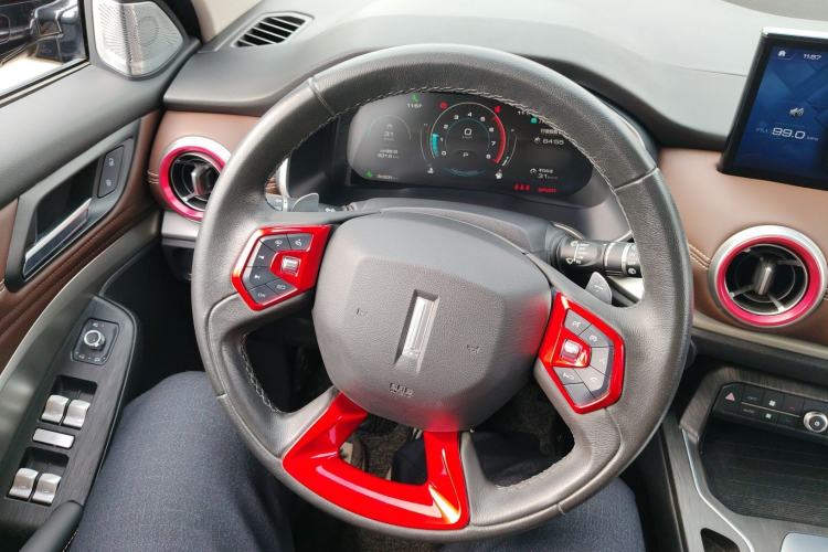 Used Wey VV6 2020 2.0T Two-Wheel Drive Smart Protection+
