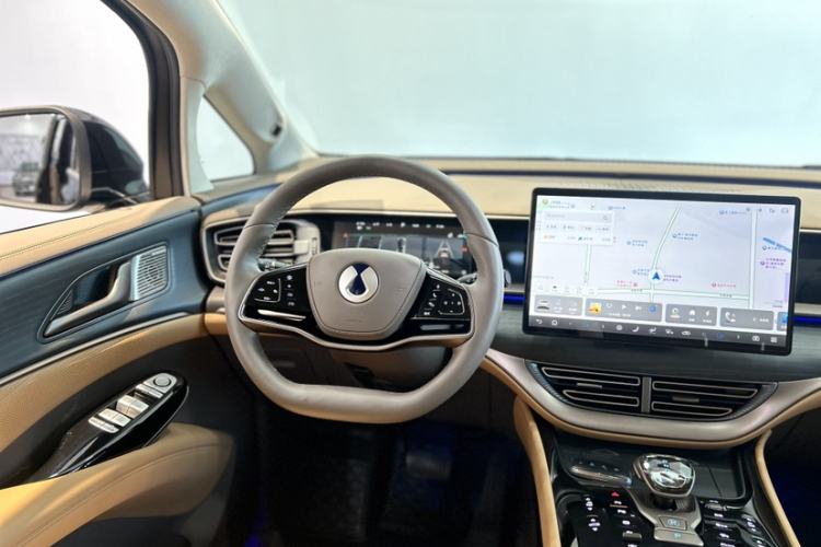 Used Denza D9 2023 DM-i 965 Luxury Model
