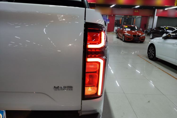 Used Great Wall Poer 2023 2.0T Commercial Version Automatic Diesel Two-Wheel Drive Elite Trim with Long Bed – GW4D20M
