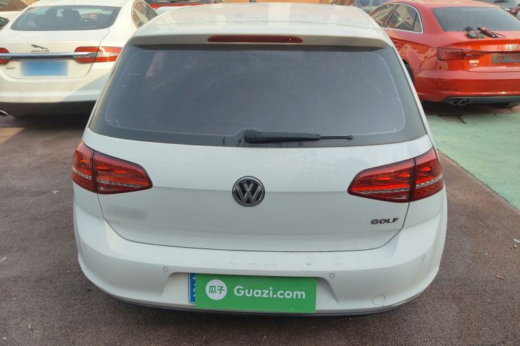 Used Volkswagen Golf 2016 1.6L Automatic Fashion Model
