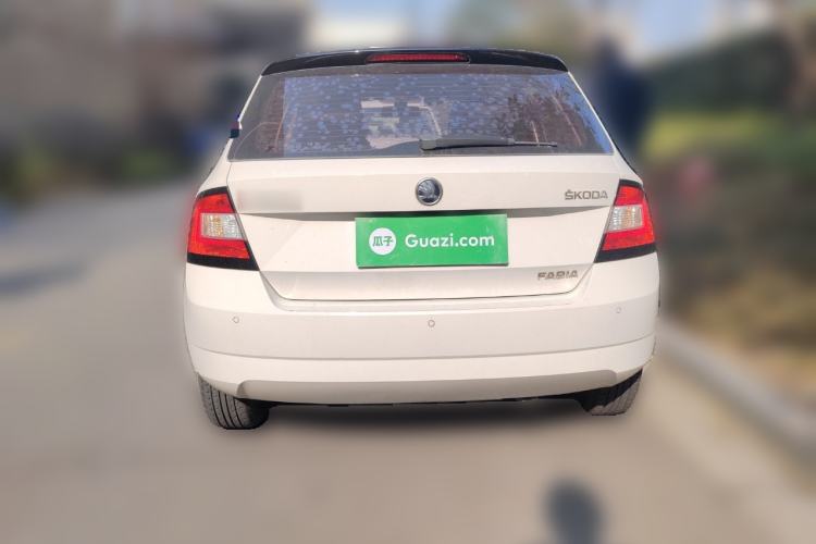 Used Skoda Fabia 2015 1.6L Automatic Chuanxing Edition

