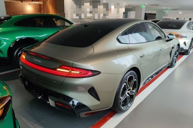 Used  SU7 2024 Rear-Drive Long-Range Intelligent Driving Version
