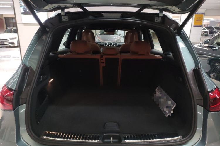 Used Mercedes-Benz GLC 2025 GLC 300 L 4MATIC Luxury Model 5 Seats