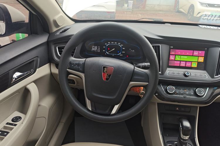 Used Roewe 360 2015 1.5L Automatic Luxury Edition
