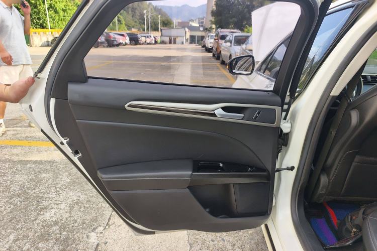 Used Ford Mondeo 2013 2.0L GTDi 200 Fashion Edition