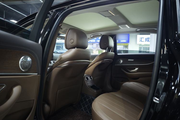 Used Mercedes-Benz E-Class 2023 E 260 L
