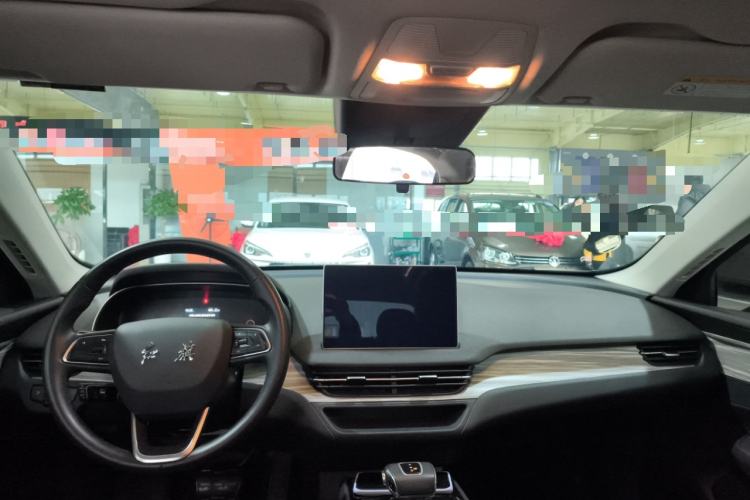 Used Hongqi E-QM5 2024 610 km PLUS
