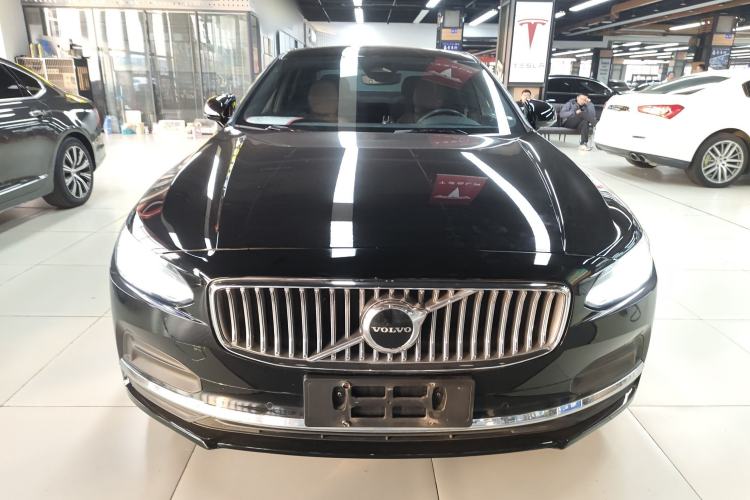 Used Volvo S90 2023 B5 Zhiyuan Luxury Edition
