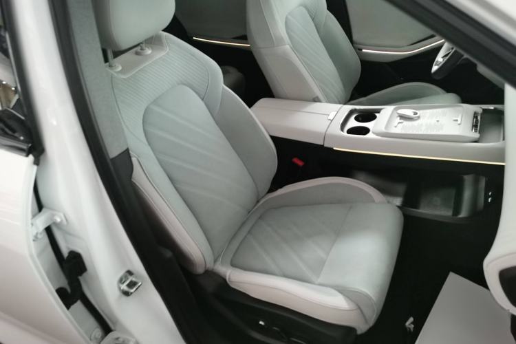 Used VOYAH FREE 2025 318 318 km Rear-Drive Touring Edition
