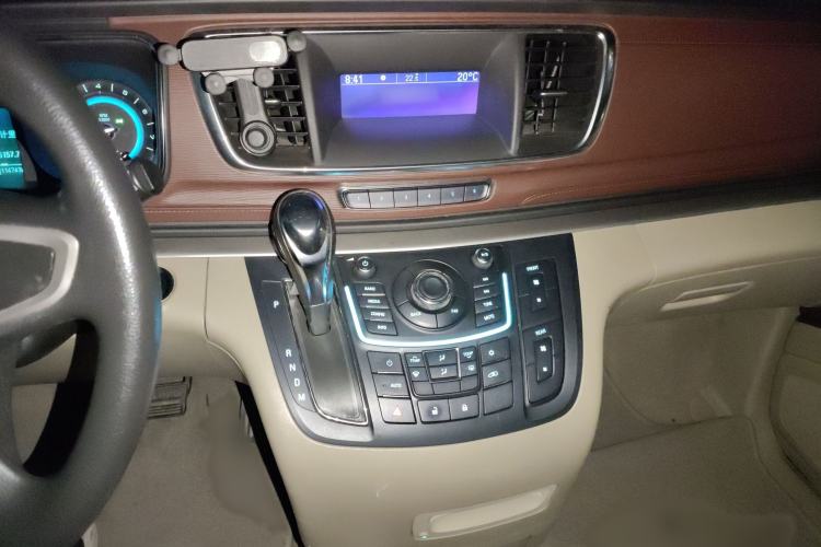 Used Buick GL8 2013 2.4L CT Luxury Business Comfort Edition
