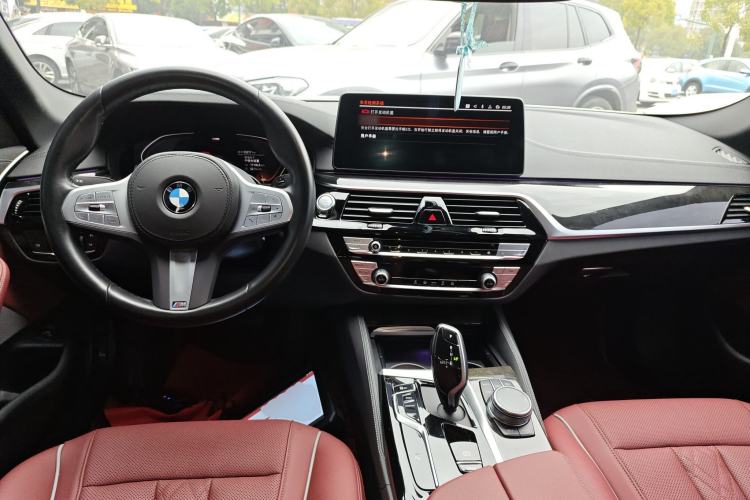 Used BMW 5 Series 2022 Second Facelift 525Li M Sport Package