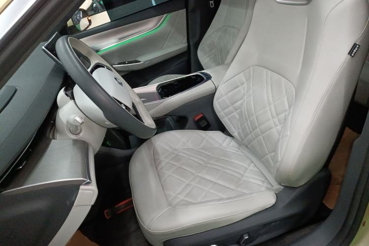 Used  A07 2023 Range-Extended 200 Max
