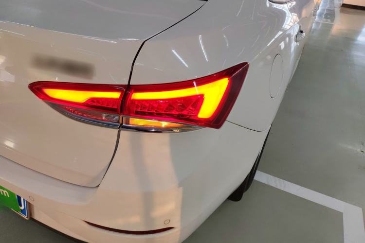 Used Buick GT 2018 15T Dual-Clutch Elite Model China V Standard
