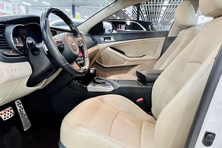 Used Kia K5 2012 2.0L Automatic Premium
