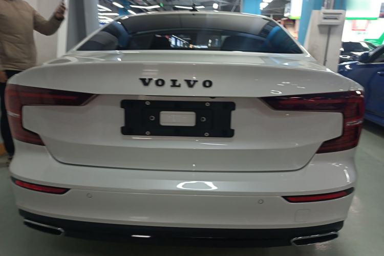 Used Volvo S60 2022 B4 Zhiyuan Luxury Edition