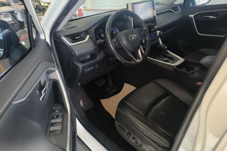 Used Toyota RAV4 2020 Dual-Engine 2.5L E-CVT 4x4 Elite PLUS Edition
