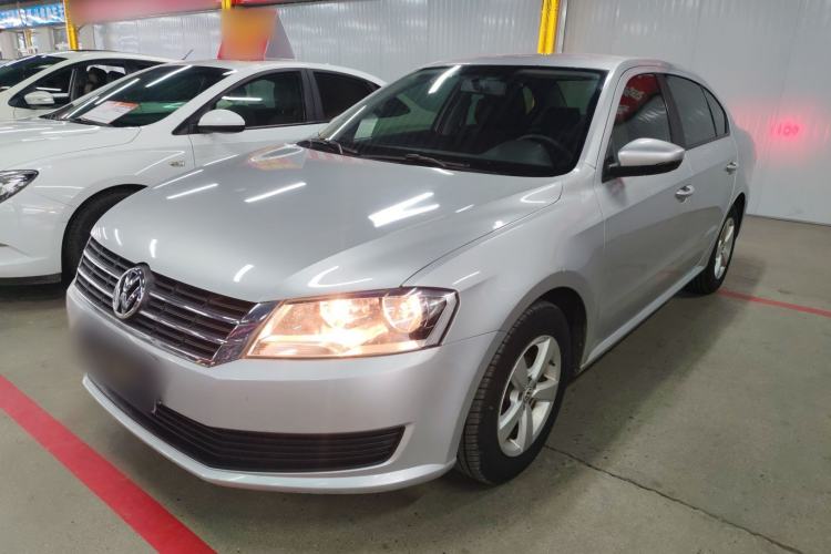 Used Volkswagen Lavida 2013 Revised Classic 1.6L Automatic Fashion Edition