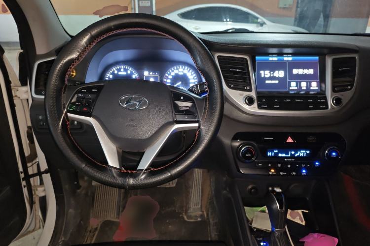 Used Hyundai Tucson 2015 1.6T Dual-Clutch Two-Wheel-Drive Smart Model
