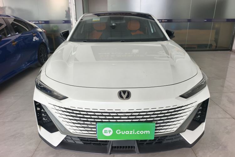 Used Changan UNI-V 2022 1.5T Prestige Version
