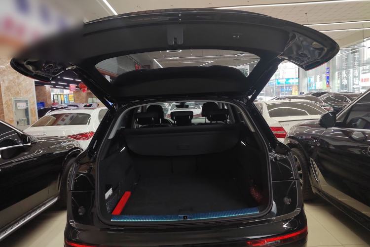 Used Audi Q5L 2022 40T Luxury Dynamic Model
