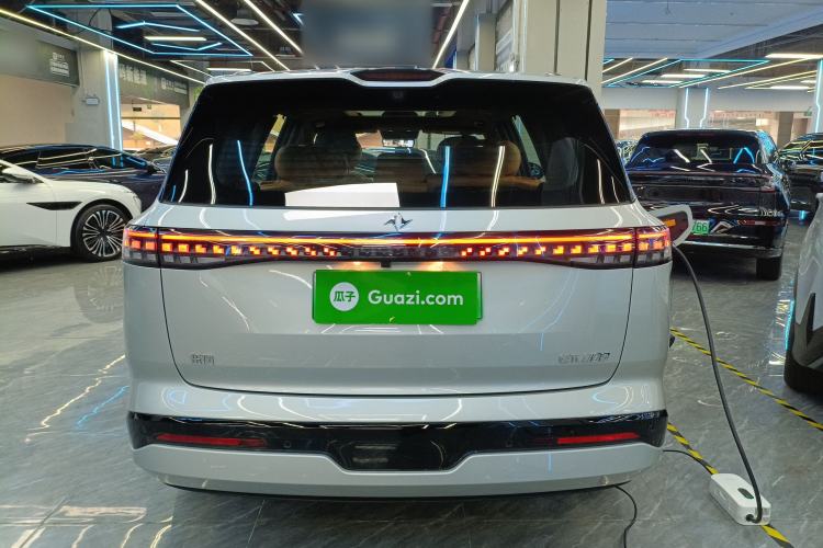 Used  eπ008 2024 210Max Range-Extended Version 6 Seats