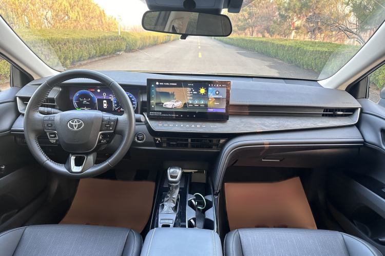 Used Toyota Camry 2024 Dual-Motor 2.0 HG Premium Edition