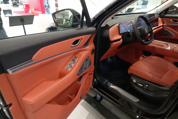 Used Wey Lanshan 2025 Four-Wheel Drive Max
